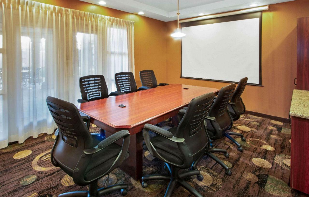 La Quinta Inn & Suites By Wyndham Albuquerque Midtown Bagian luar foto