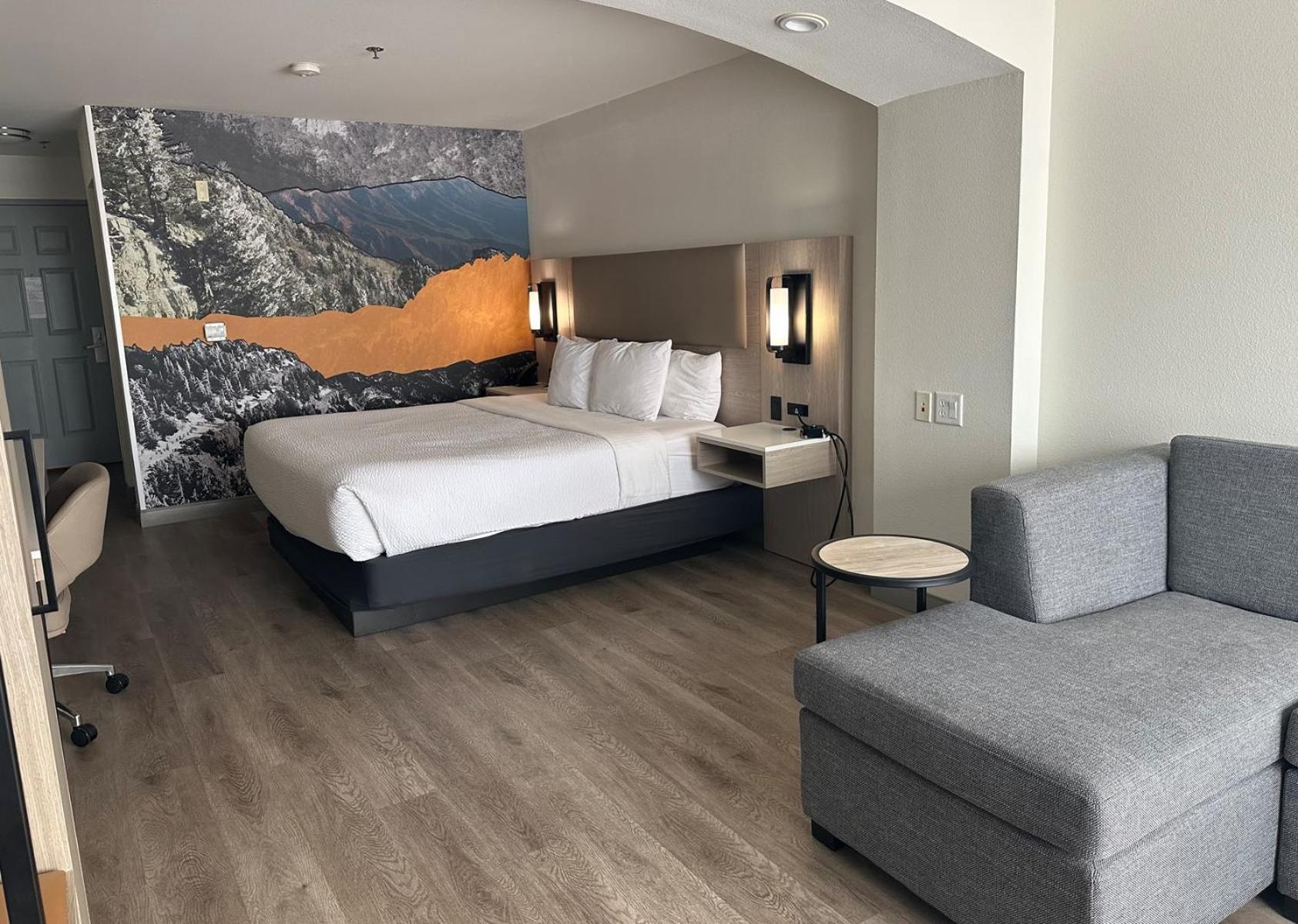 La Quinta Inn & Suites By Wyndham Albuquerque Midtown Bagian luar foto