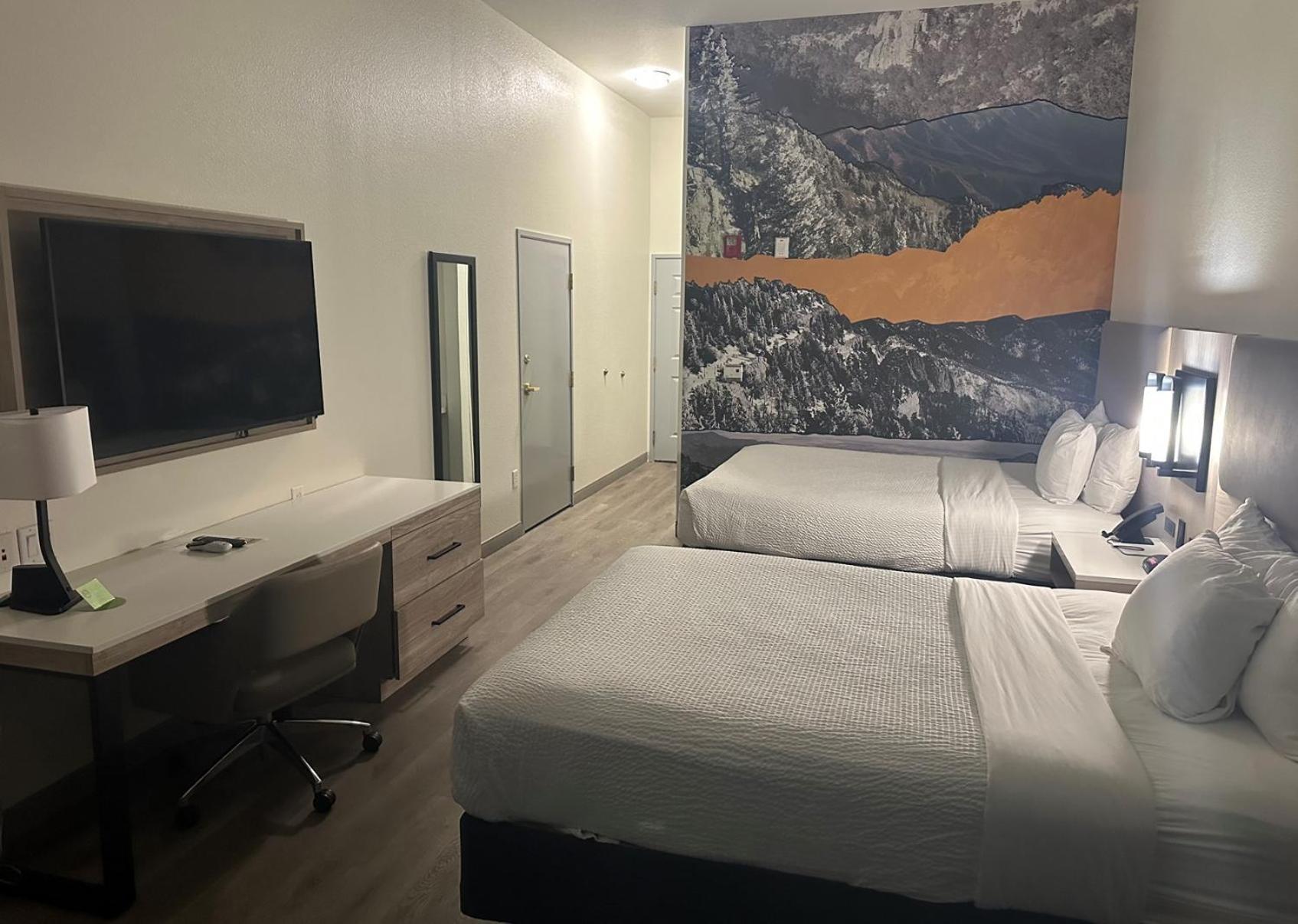La Quinta Inn & Suites By Wyndham Albuquerque Midtown Bagian luar foto